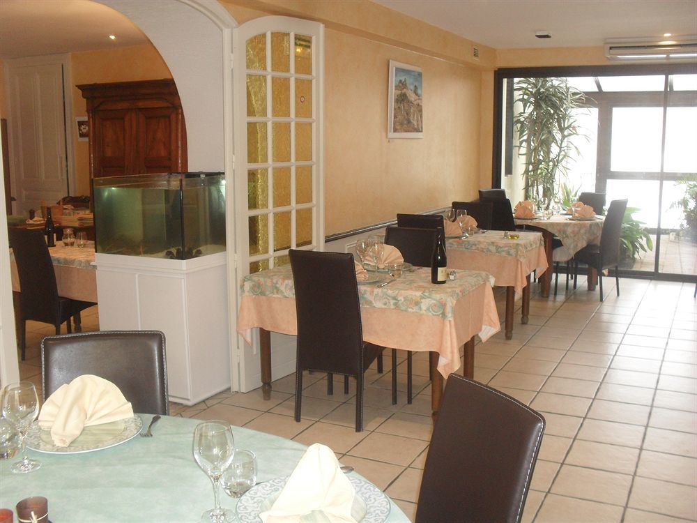 Logis Hôtel Restaurant Vuillot Cuiseaux Exterior foto